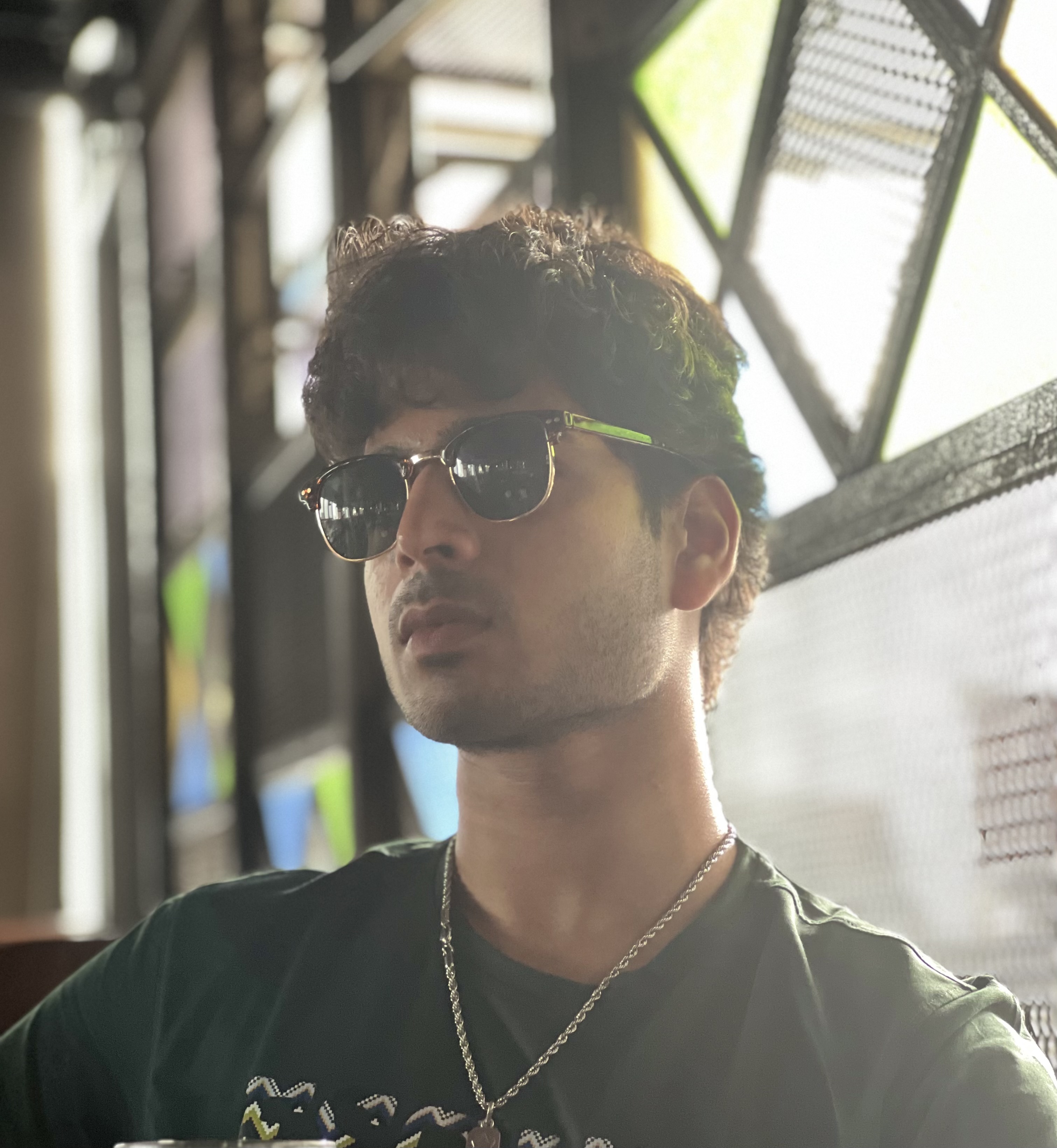 Profile Picture of Dhruv Maniar